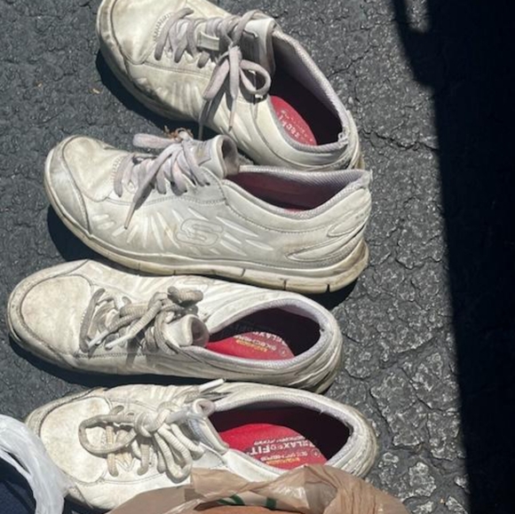 Hooters Skechers Shoes - Hooters Waitress Work Sneakers Skechers Orn